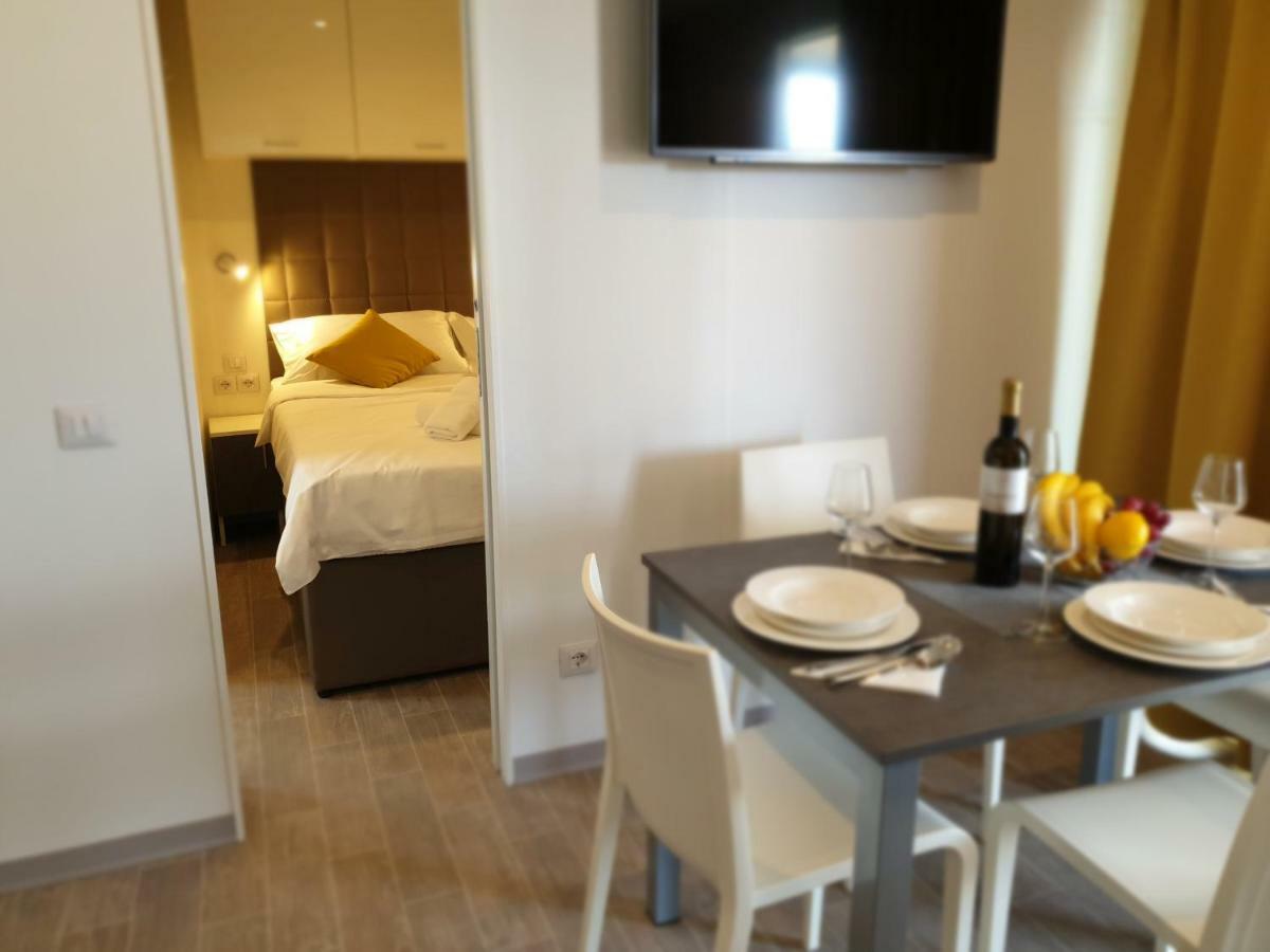 Dalmaris Camp - Prestige Mobile Homes Biograd Na Moru Eksteriør billede