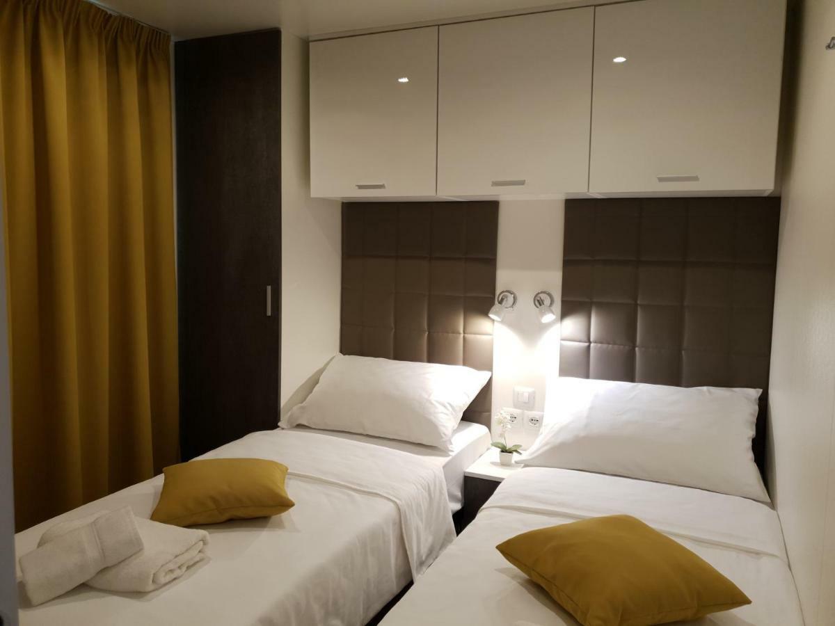 Dalmaris Camp - Prestige Mobile Homes Biograd Na Moru Eksteriør billede
