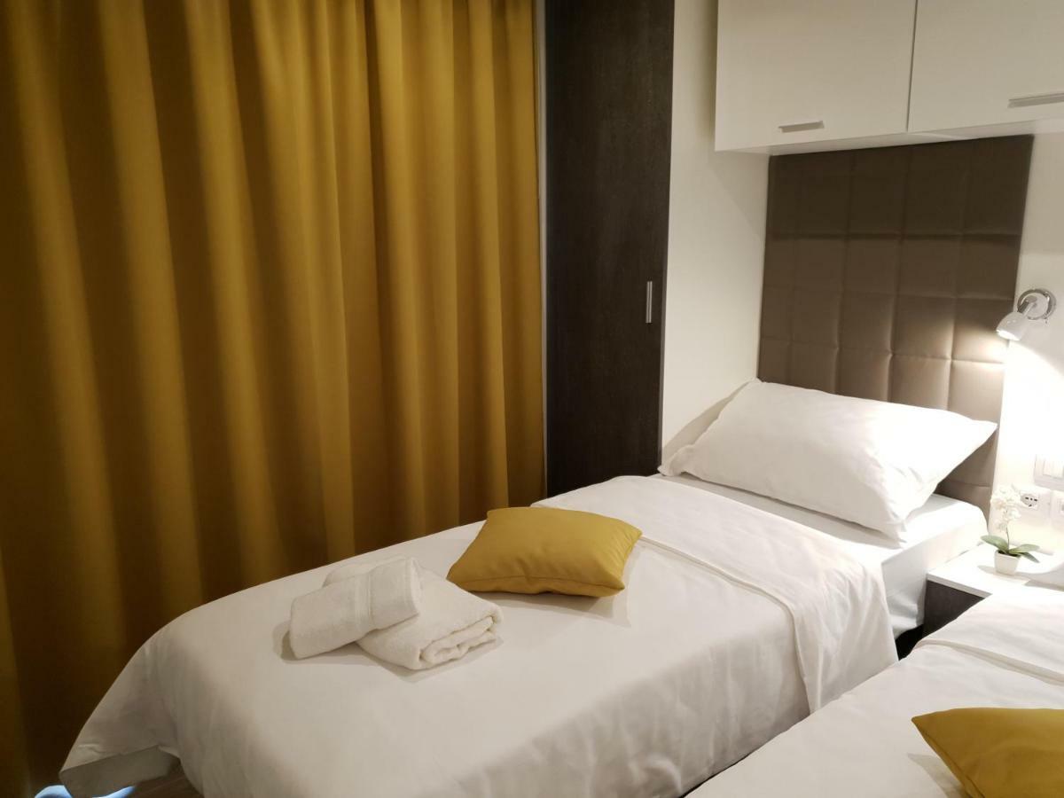 Dalmaris Camp - Prestige Mobile Homes Biograd Na Moru Eksteriør billede
